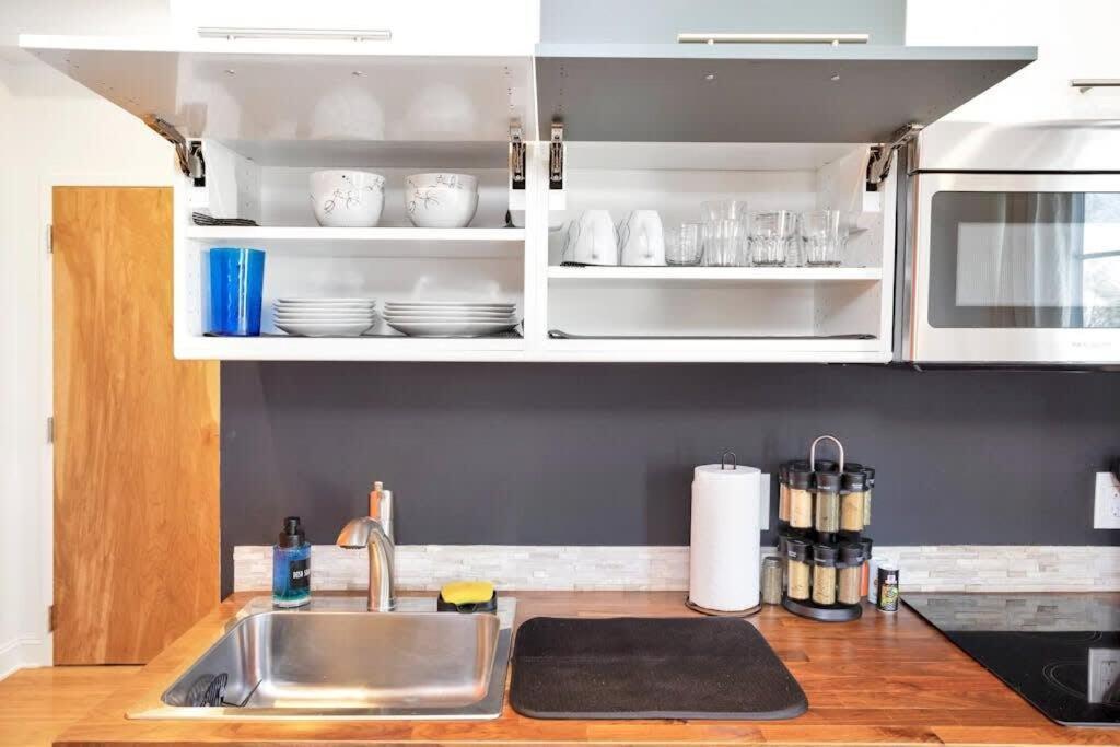 Cozy 1 Bedroom Apt Kitchen Central Danbury Extérieur photo